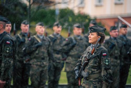 Zdjęcie przedstawia obchody rocznicy wybuchu II Wojny Światowej